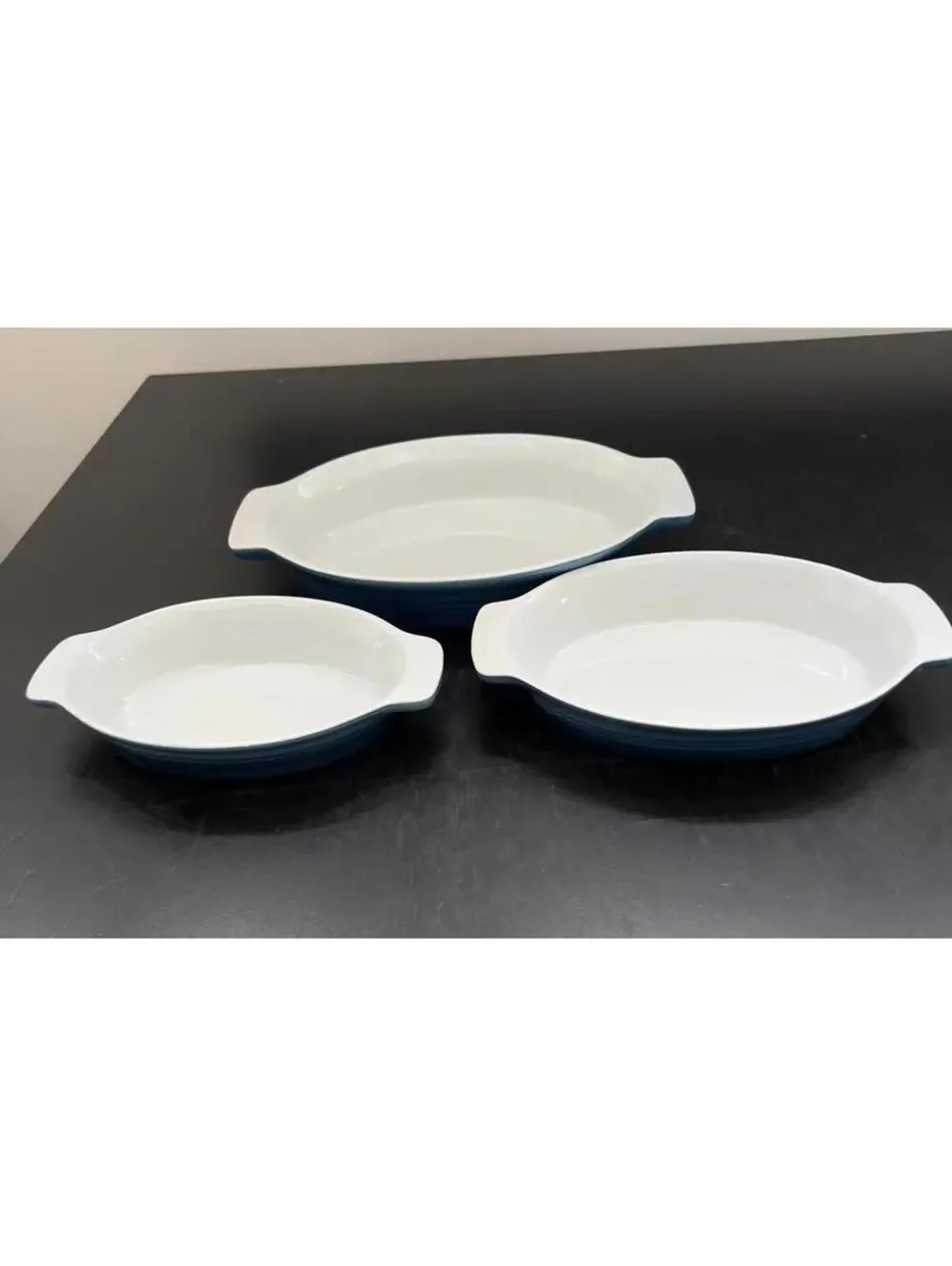 Set of 3 Gradient Blue and White Ceramic 12
